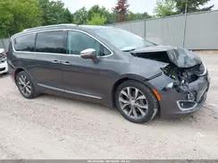 CHRYSLER PACIFICA