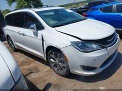 CHRYSLER PACIFICA