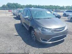 CHRYSLER PACIFICA