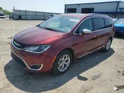 CHRYSLER PACIFICA