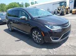 CHRYSLER PACIFICA