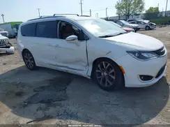 CHRYSLER PACIFICA