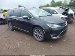 CHRYSLER PACIFICA