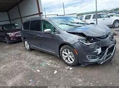 CHRYSLER PACIFICA
