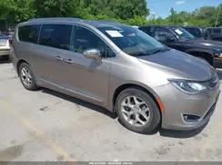 CHRYSLER PACIFICA