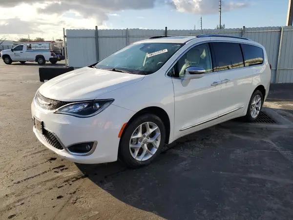 CHRYSLER PACIFICA