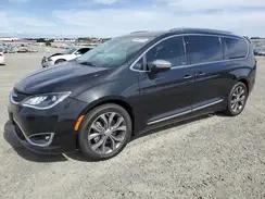 CHRYSLER PACIFICA