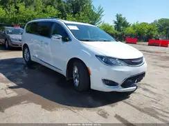 CHRYSLER PACIFICA
