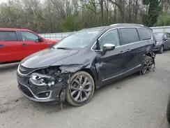 CHRYSLER PACIFICA