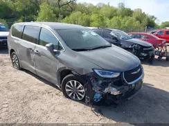 CHRYSLER PACIFICA