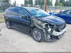 CHRYSLER PACIFICA