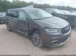 CHRYSLER PACIFICA