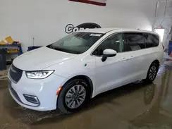 CHRYSLER PACIFICA