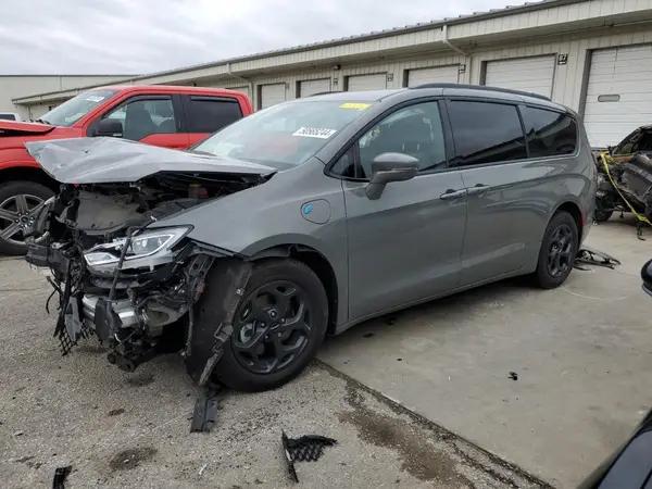 CHRYSLER PACIFICA