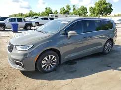 CHRYSLER PACIFICA