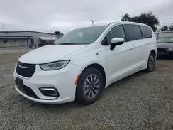 CHRYSLER PACIFICA