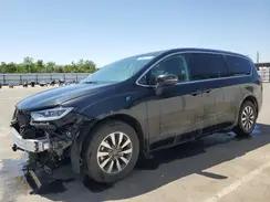 CHRYSLER PACIFICA