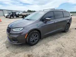 CHRYSLER PACIFICA