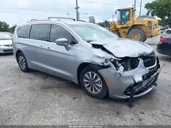 CHRYSLER PACIFICA