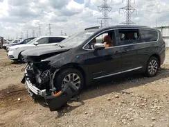 CHRYSLER PACIFICA