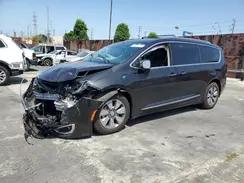 CHRYSLER PACIFICA