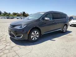CHRYSLER PACIFICA