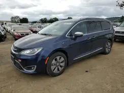 CHRYSLER PACIFICA