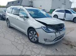 CHRYSLER PACIFICA