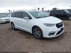 CHRYSLER PACIFICA