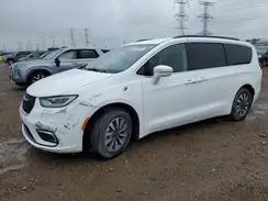 CHRYSLER PACIFICA