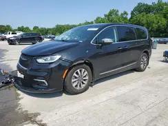 CHRYSLER PACIFICA