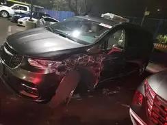 CHRYSLER PACIFICA
