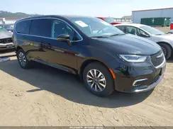 CHRYSLER PACIFICA