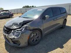 CHRYSLER PACIFICA
