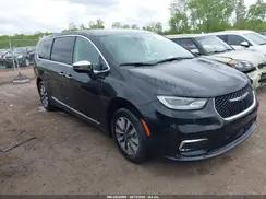 CHRYSLER PACIFICA