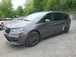 CHRYSLER PACIFICA