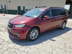 CHRYSLER PACIFICA