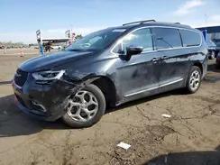 CHRYSLER PACIFICA