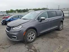 CHRYSLER PACIFICA