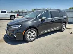 CHRYSLER PACIFICA