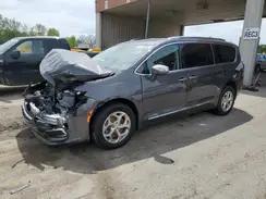 CHRYSLER PACIFICA