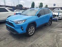 TOYOTA RAV 4