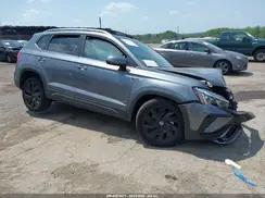VOLKSWAGEN TAOS