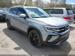 VOLKSWAGEN TAOS