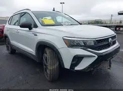 VOLKSWAGEN TAOS