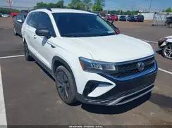 VOLKSWAGEN TAOS