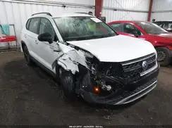 VOLKSWAGEN TAOS