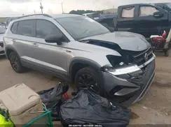 VOLKSWAGEN TAOS