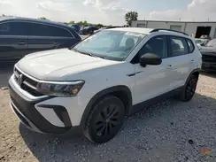 VOLKSWAGEN TAOS