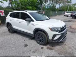 VOLKSWAGEN TAOS